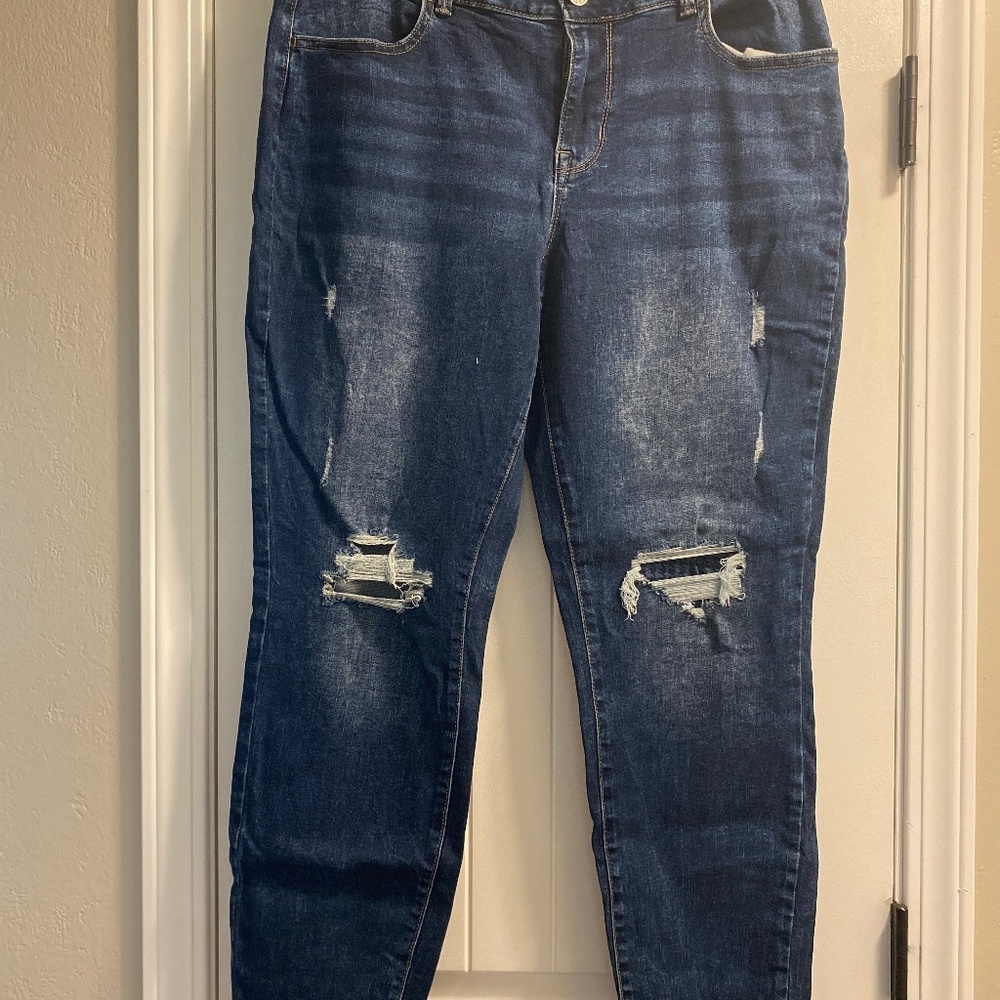 Maurices Distressed Jeans with plaid inset Size 16